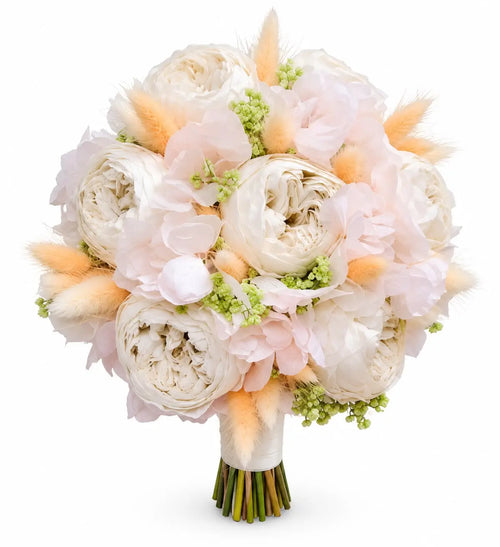 Buchet de mireasă sau nașă cu bujori ivory, hortensie roz pal, gipsofilă verde și lagurus piersică