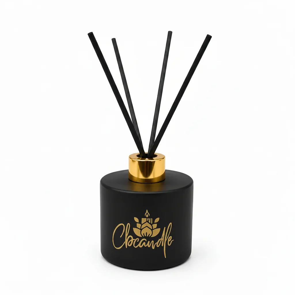 Parfum de cameră Velvet 100ml cu bețișoare din ratan, note de cacao și patchouli, recipient negru mat, handmade CBCandle